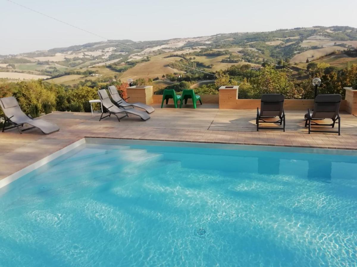 Gasthaus Country House Ca' Vernaccia Urbino Exterior foto