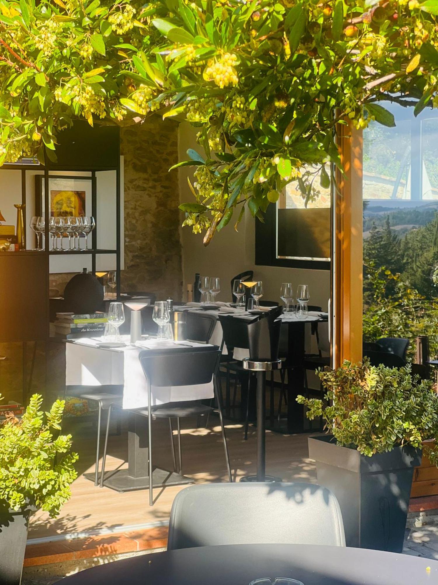 Gasthaus Country House Ca' Vernaccia Urbino Exterior foto