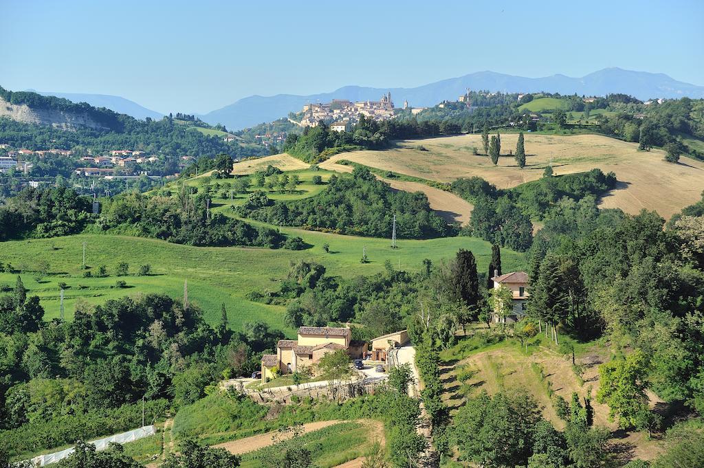 Gasthaus Country House Ca' Vernaccia Urbino Exterior foto
